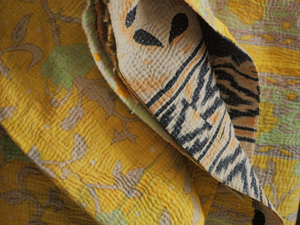 Couvre-lit Kantha Vintage en Coton Recyclé: Yellow Rose