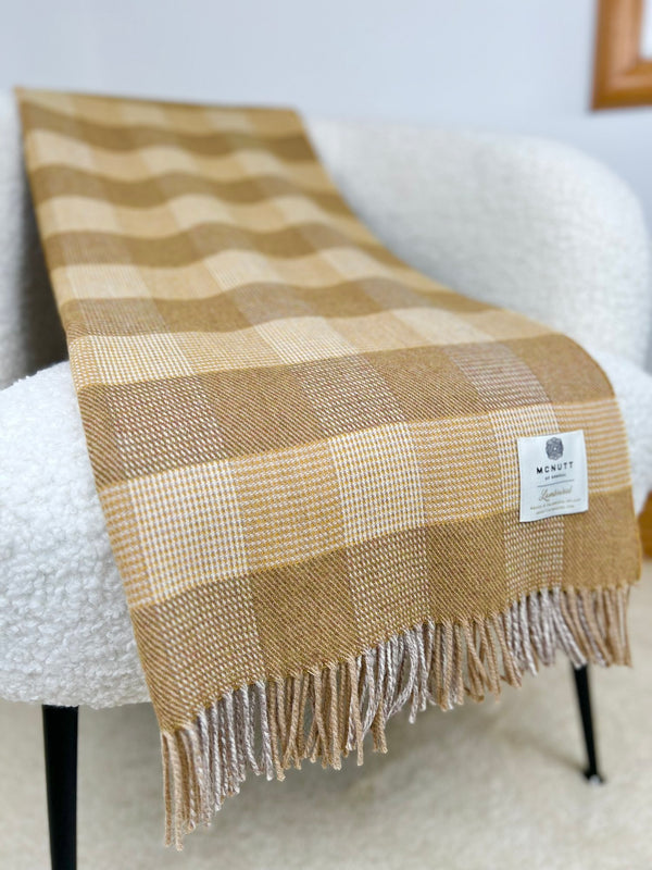 Plaid en laine d'agneau merino, “Aisling"