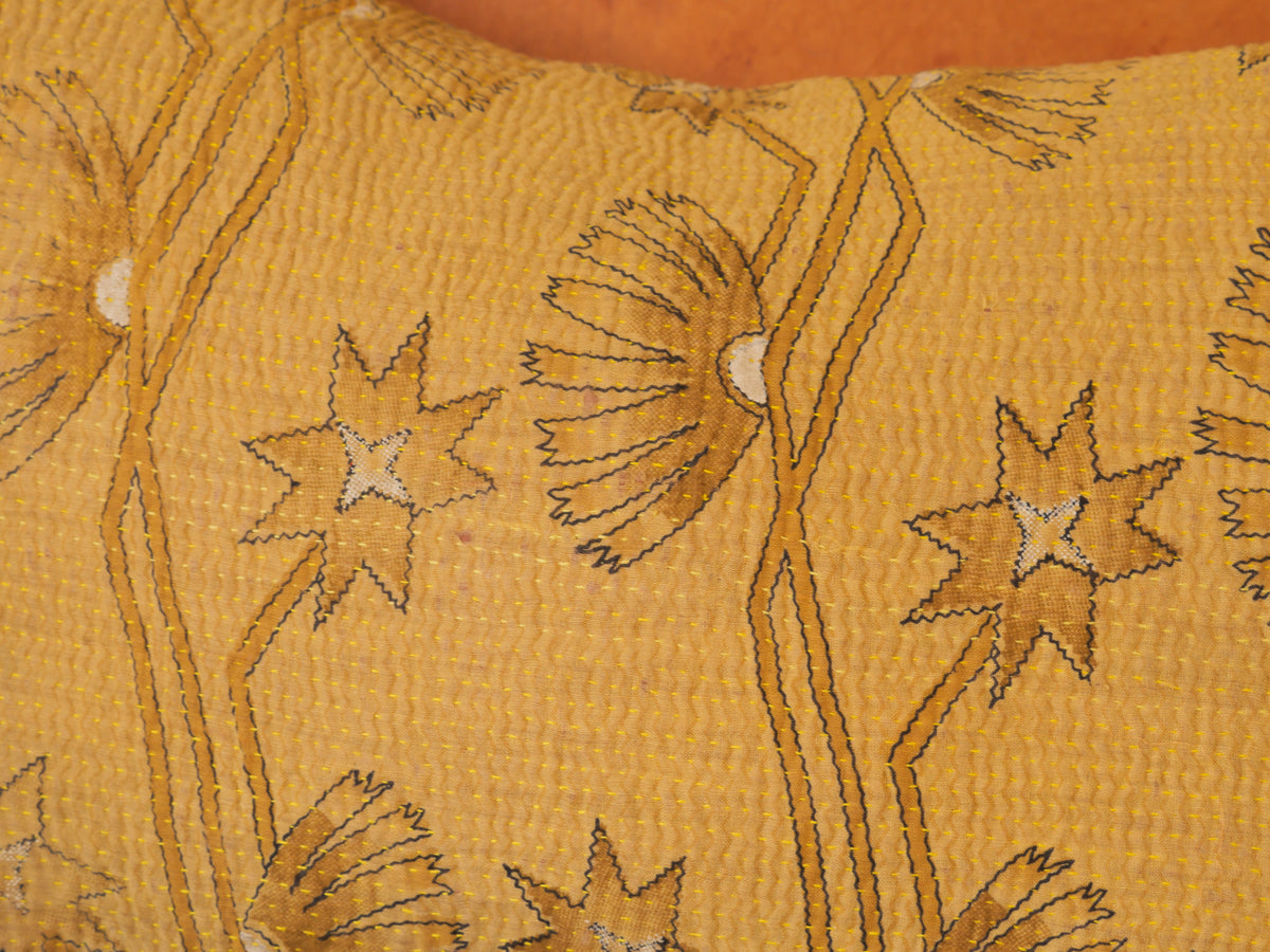 kantha coussin