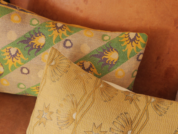 Ochre stars. Kantha Vintage housse de coussin