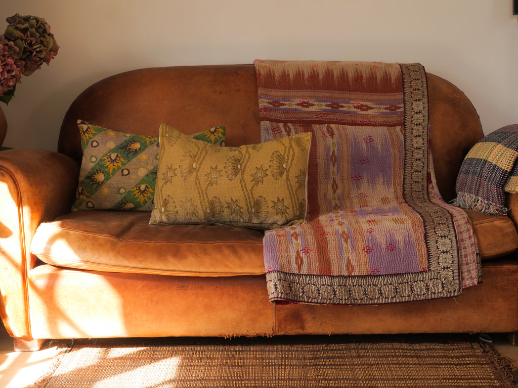 kantha coussin