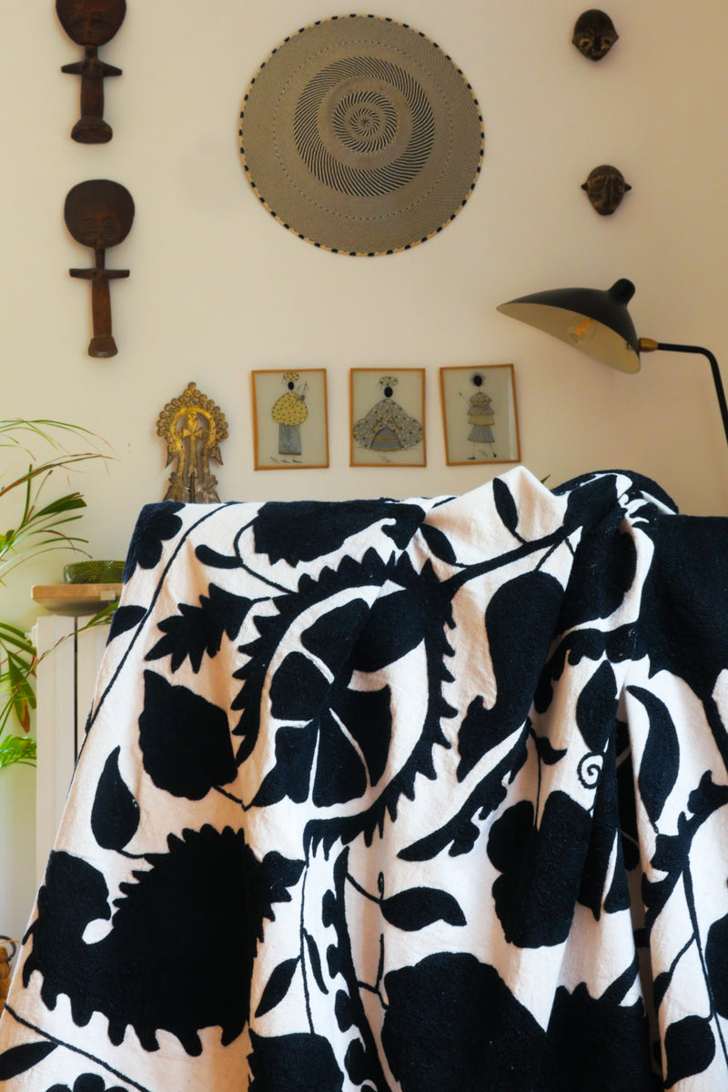 Mochi monochrome couverture, brodé main No.3