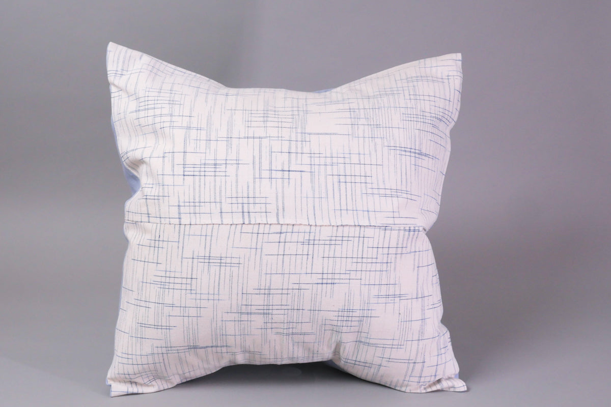 Coussin Graphic Blanc tissé main en coton, verso lin. Image principale du produit