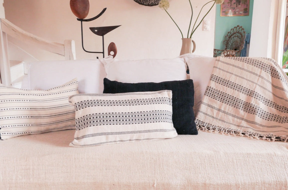Plaid tisse main en noir et ecru
