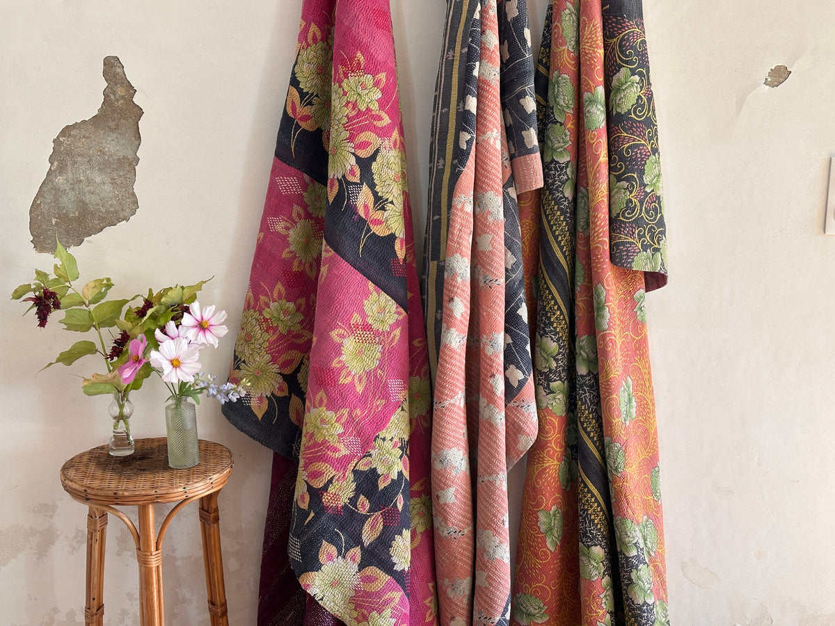 Couvre-lit Kantha Vintage en Coton Recyclé: Very Pastel