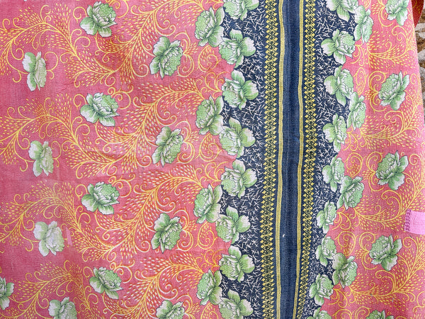 Couvre-lit Kantha Vintage en Coton Recyclé  No.16 "Peony"