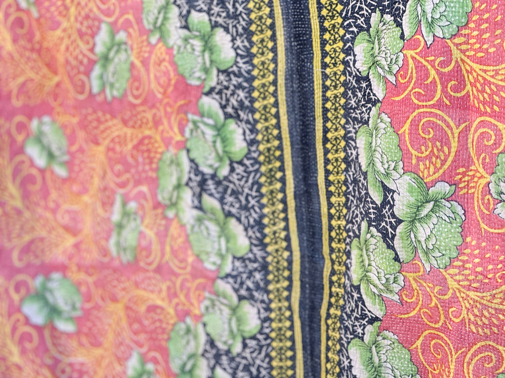 Couvre-lit Kantha Vintage en Coton Recyclé  No.16 "Peony"
