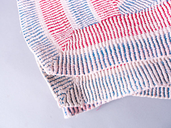 Magnifique couvre-lit kantha vintage de Bengale motif chevron.