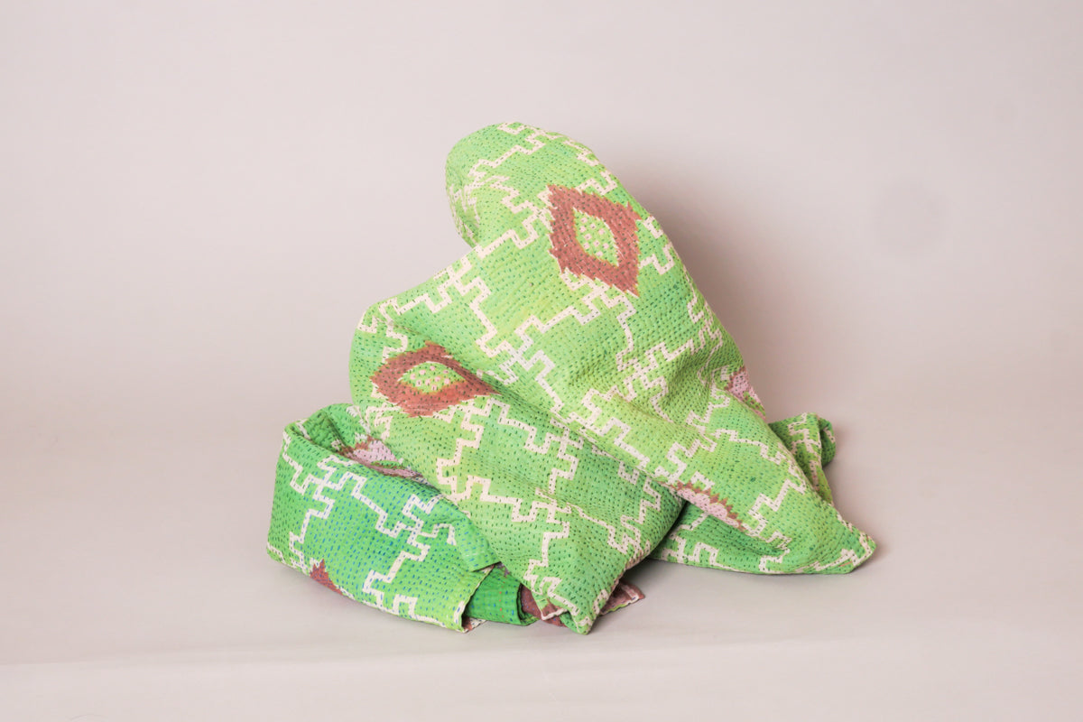 Vintage kantha tone vert avec motifs floral et graphiques