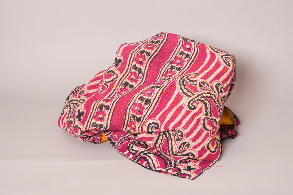 Kantha sari couvre-lit Saffron Hibiscus