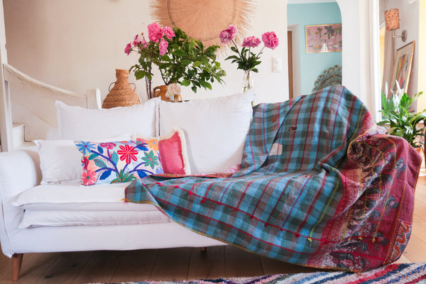 Vintage Kantha couvre lit raspberry