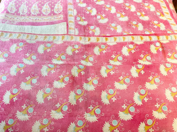 Couvre-lit Kantha Vintage en Coton Recyclé: Pink Garden Party