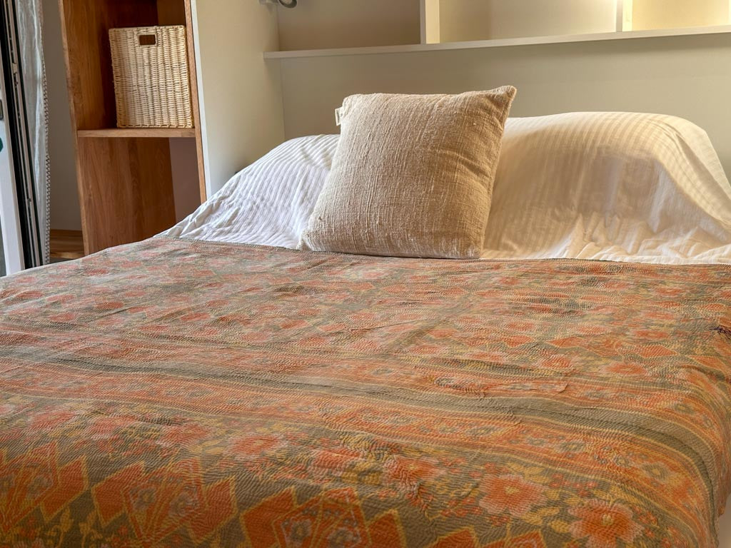 Couvre-lit Kantha Vintage en Coton Recyclé: Pink Pastel