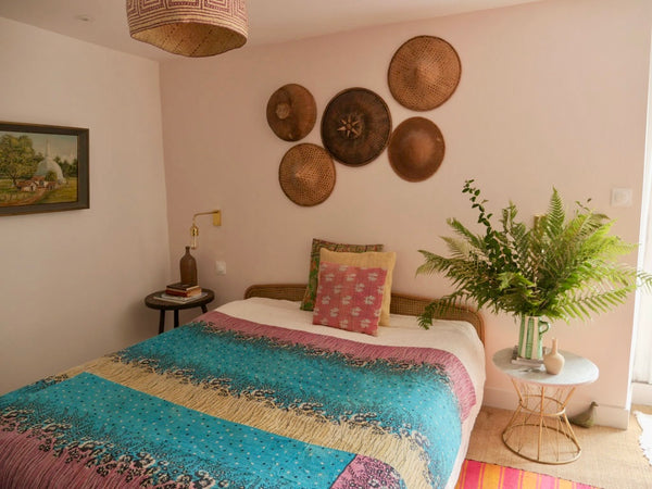 Couvre-lit Kantha Vintage en Coton Recyclé: Turquoise Blue Daisy