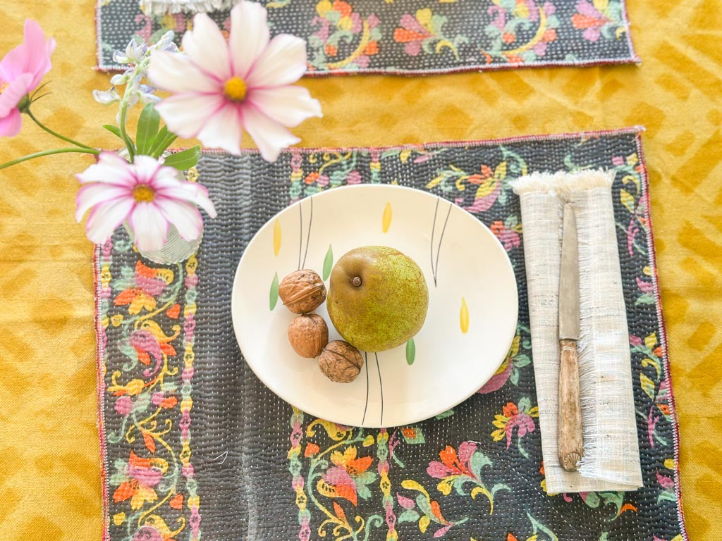 Lot de 2 Sets Table Vintage Kantha, Carnival Flowers