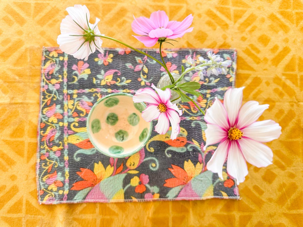 Lot de 2 Sets Table Vintage Kantha, Carnival Flowers