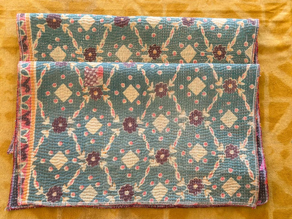 Lot de 2 Sets Table Vintage Kantha, Carnival Flowers