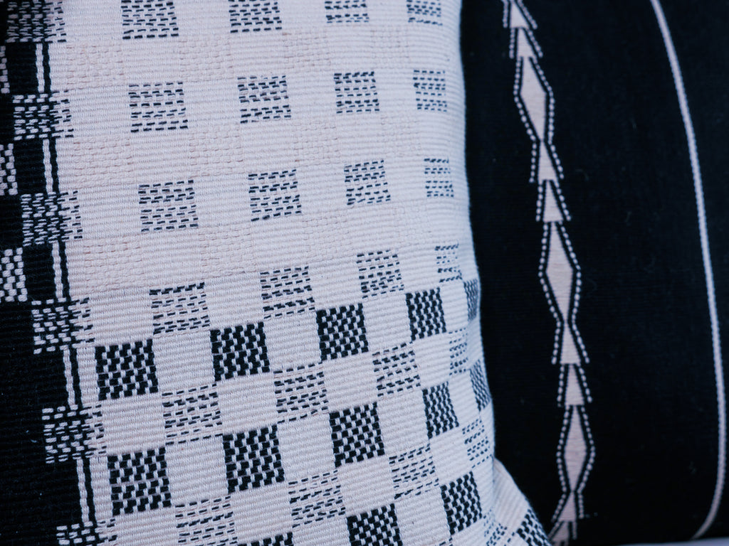 Naga Tribal Coussin Tissé Main