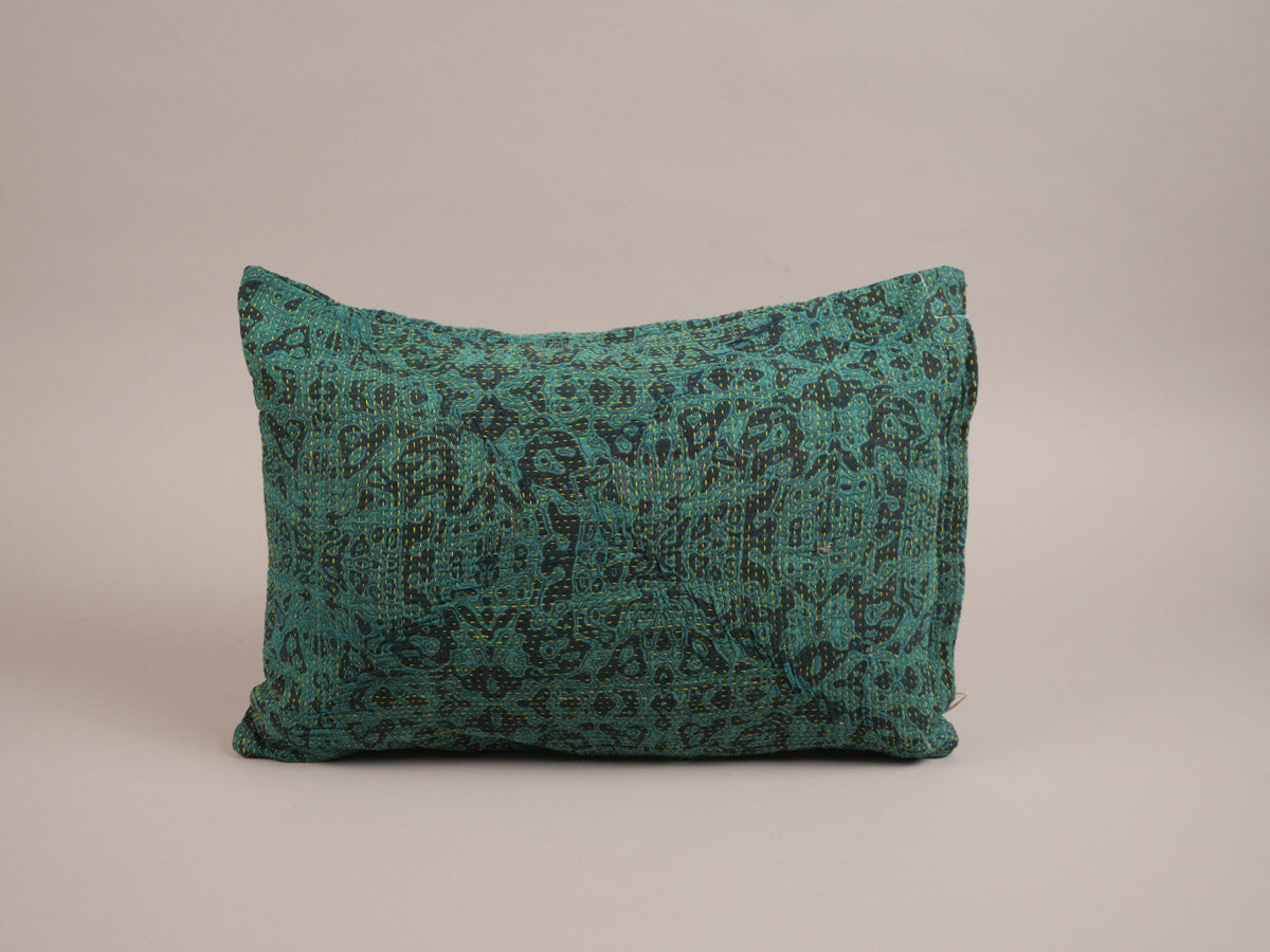 Kantha hausse de coussin Image principale du produit