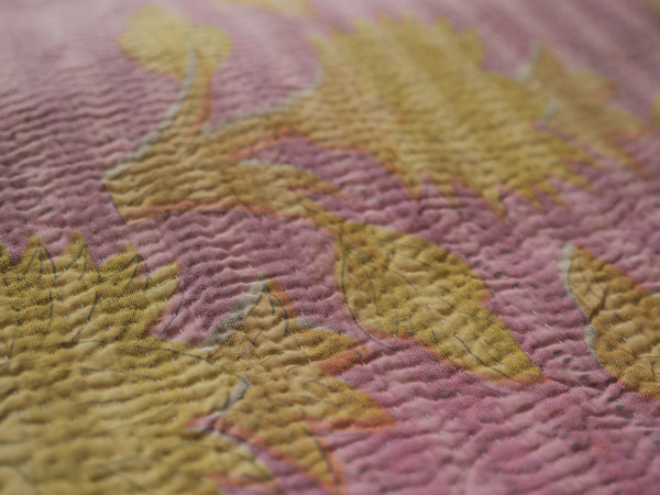 Couvre-lit Kantha Vintage en Coton Recyclé: Chrysanthème Jaune