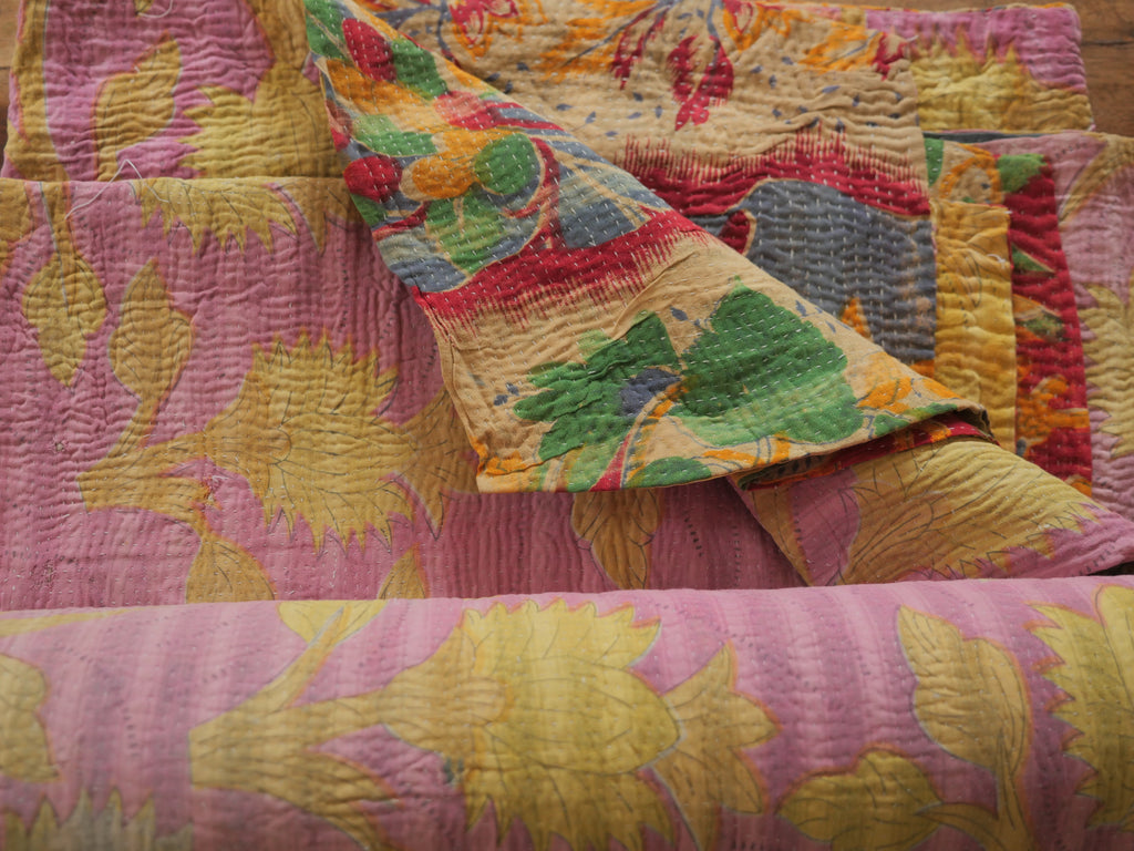 Couvre-lit Kantha Vintage en Coton Recyclé: Chrysanthème Jaune