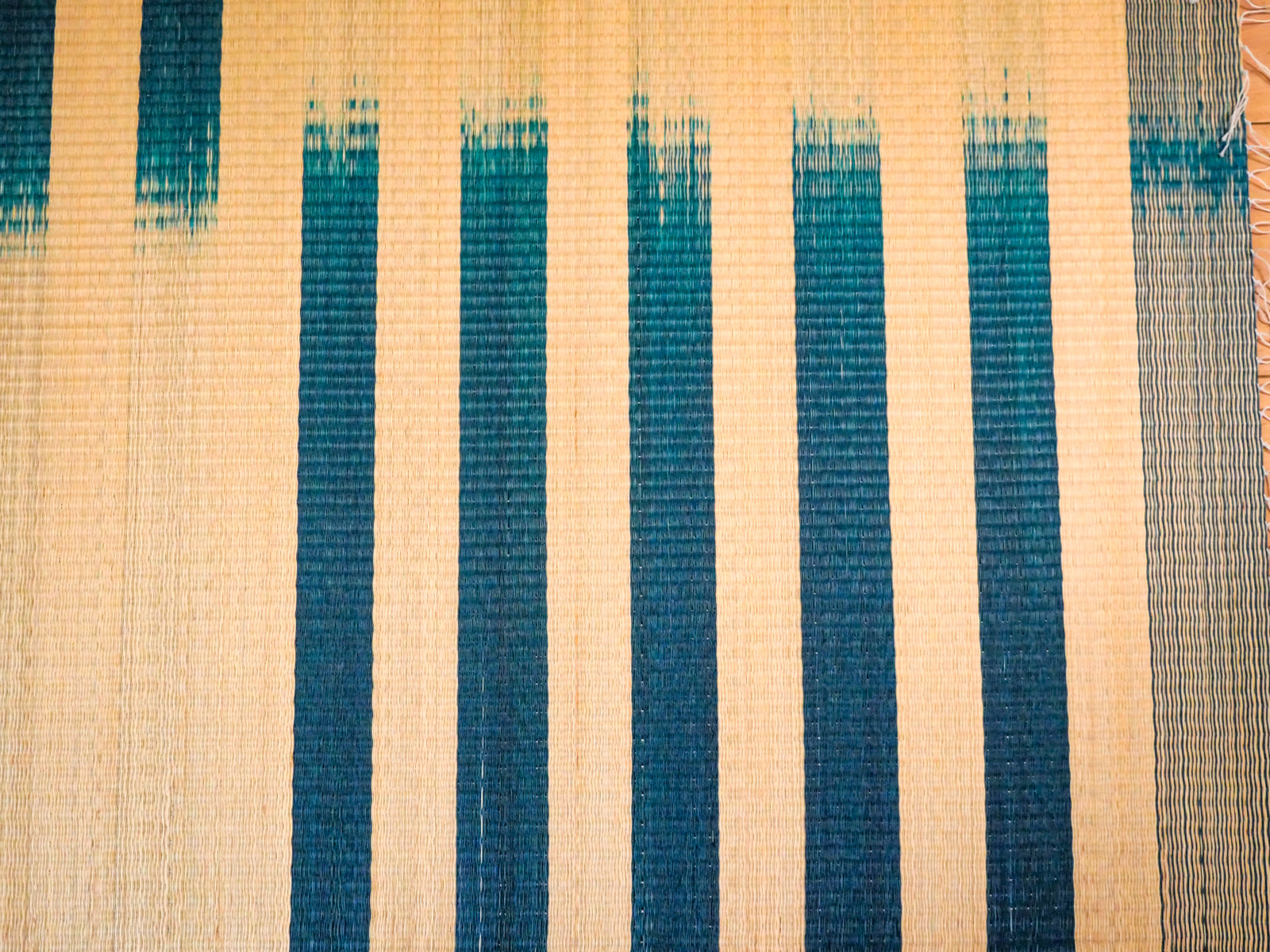 Natte Riviere, Tapis tissé à la main en jonc de rivière Image secondaire du produit