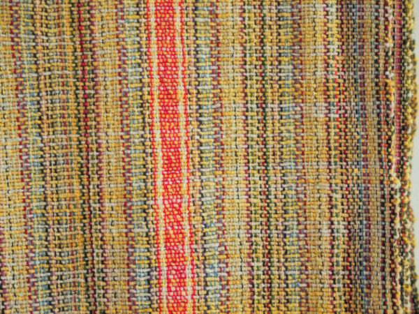 Serviette ou plaid en coton tissée à la main, jaune. Tissage en fils mélangés.