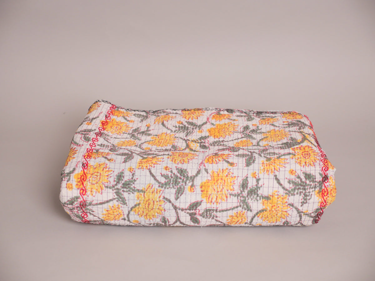 Couverture kantha vintage imprimé Image principale du produit