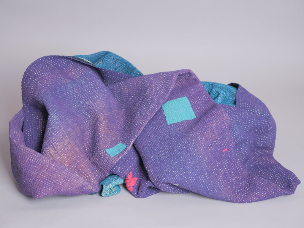 Kantha sari couvre-lit  No.105 "Regal ",  coton recyclé brodé à la main