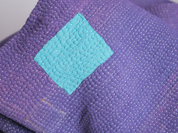 Kantha sari couvre-lit  No.105 "Regal ",  coton recyclé brodé à la main