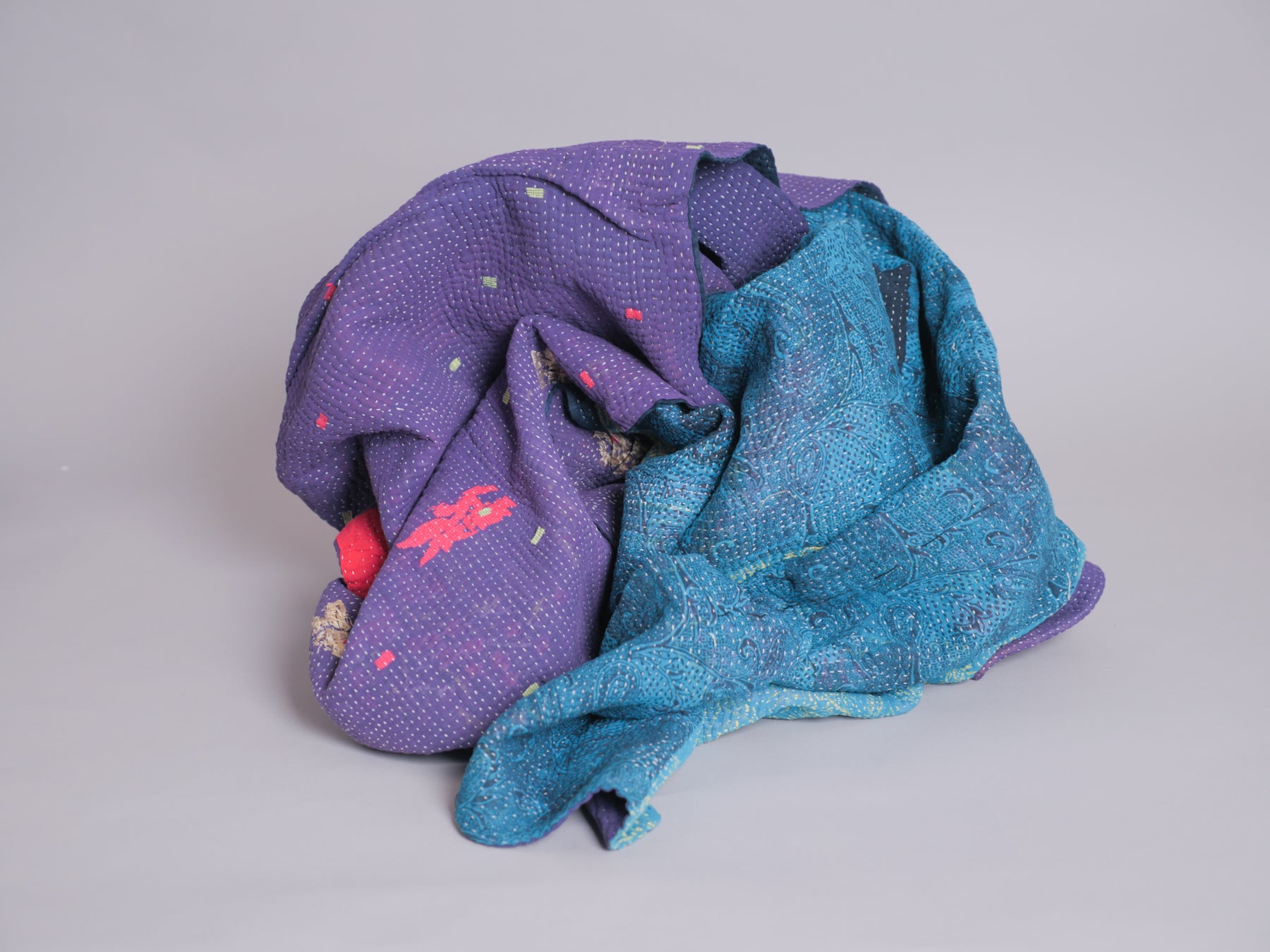Kantha sari couvre-lit  No.105 "Regal ",  coton recyclé brodé à la main Image secondaire du produit