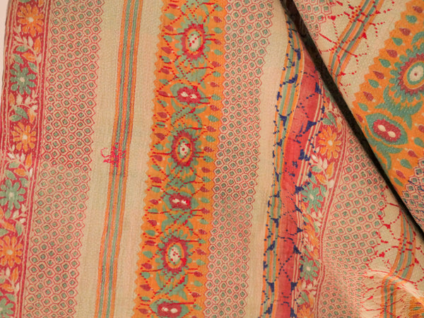 Kantha couvre lit brodé