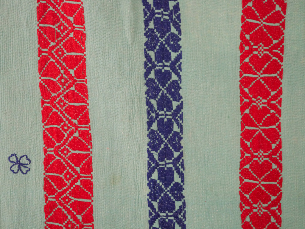 Kantha couvre lit brodé
