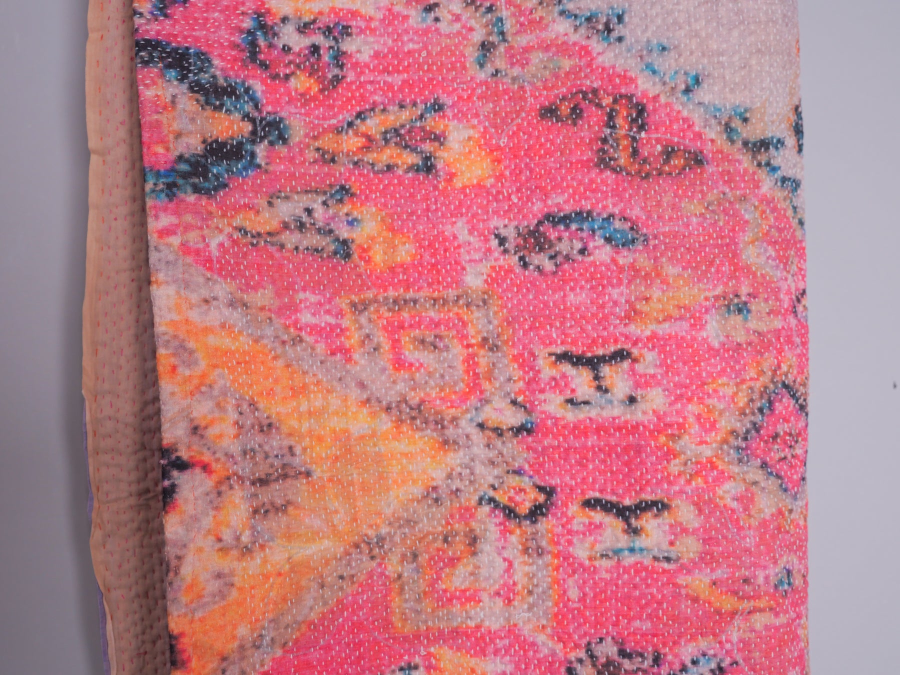 Kantha brodé main avec motif imprimé 