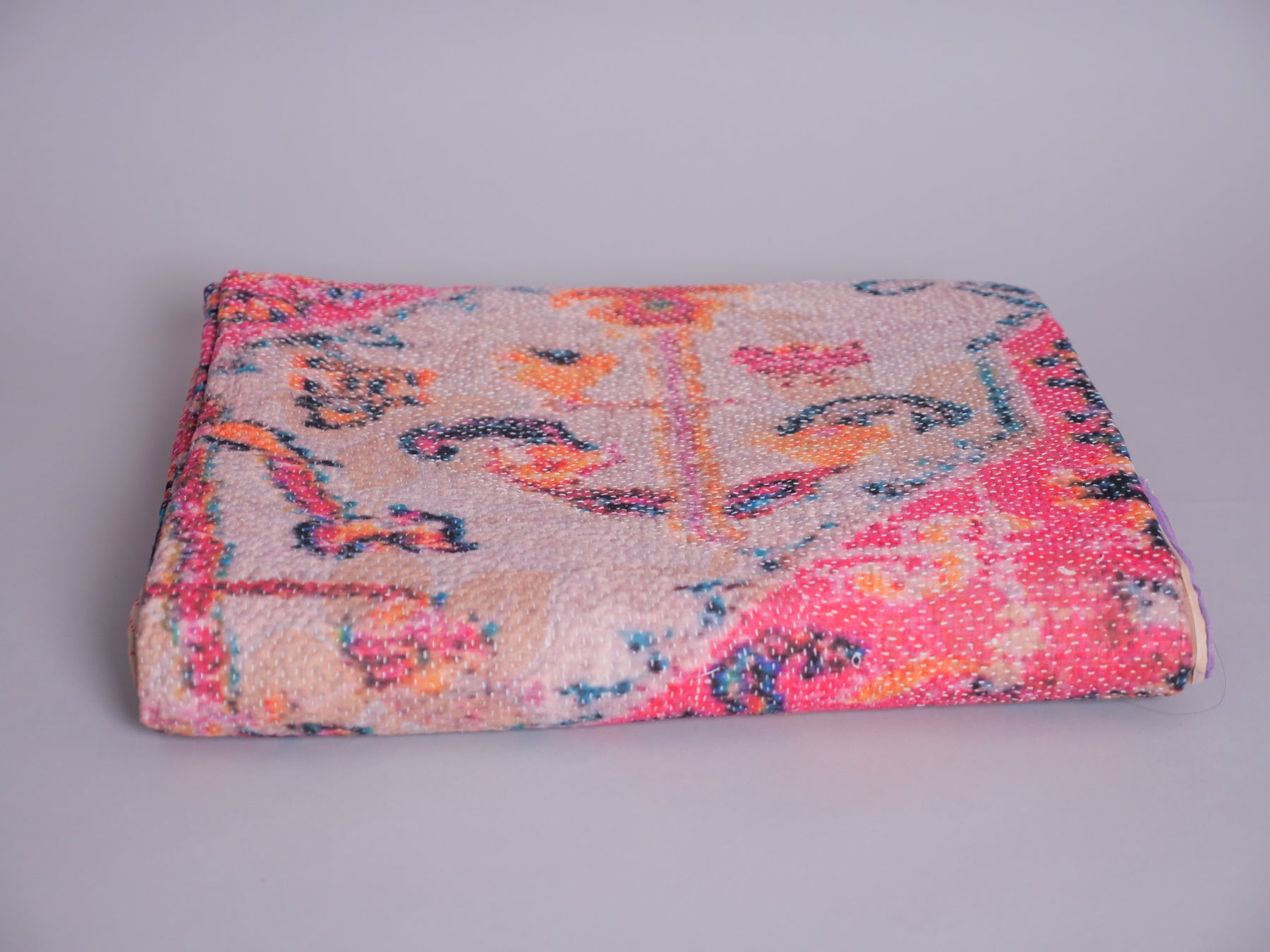 Kantha brodé main avec motif imprimé 