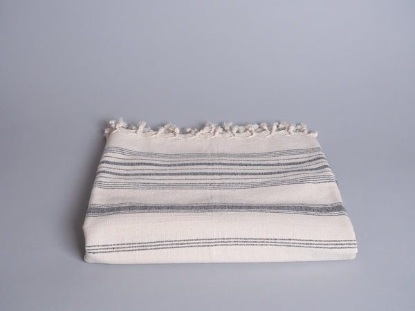 Serviette tissé main, coton non blanchi.