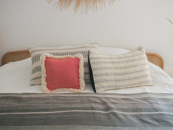 Kantha sari couvre-lit  No. 160 "Cottage Garden”,  coton recyclé brodé à la main