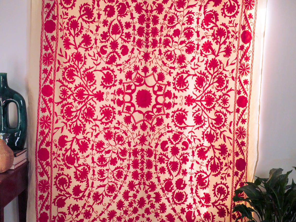 Broderie mochi suzani  rose