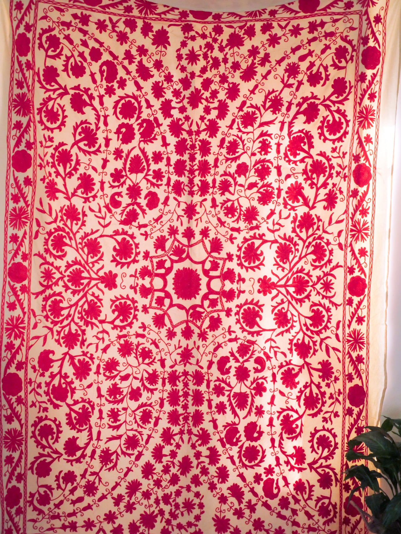 Broderie mochi suzani  rose
