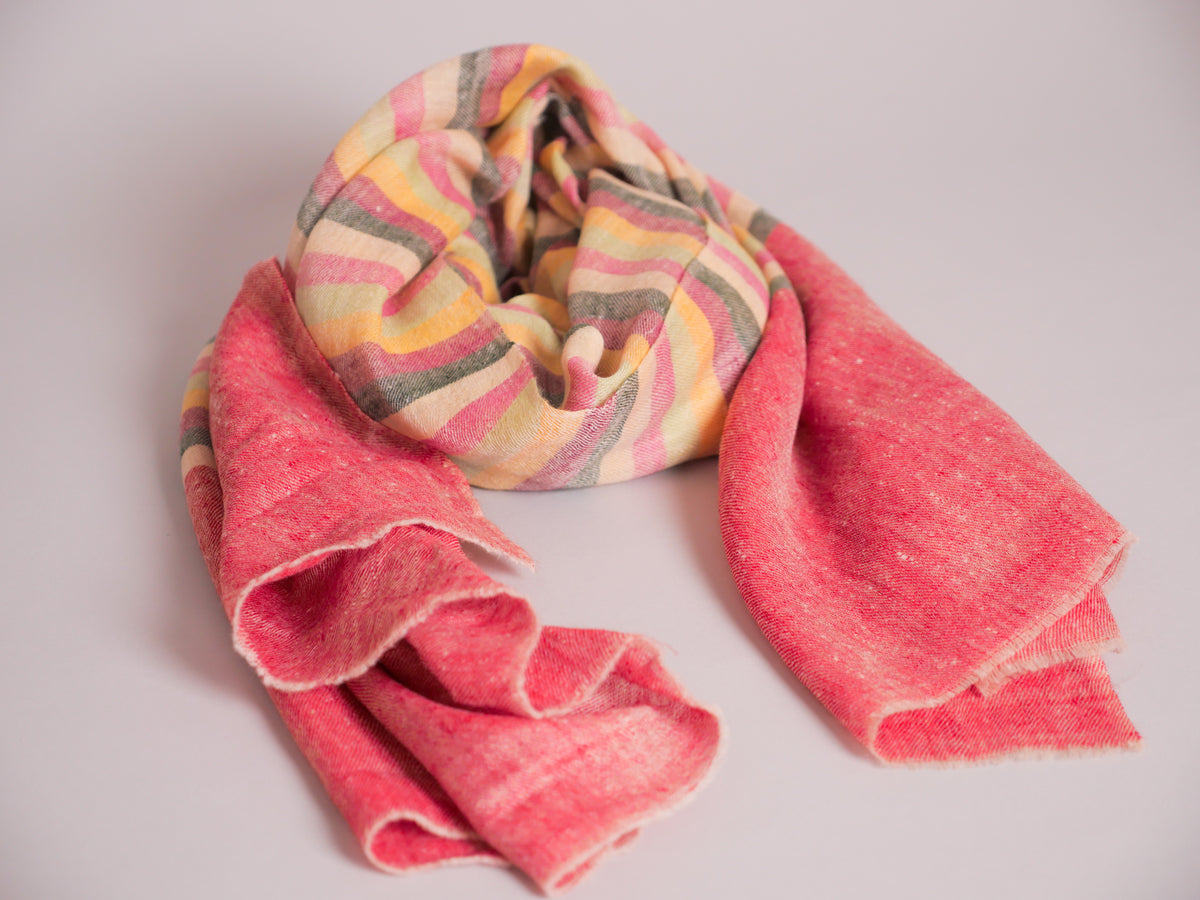 Echarpe en 100% Pashmina tissé a la main.