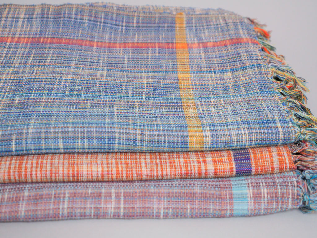 Serviette en coton tissée à la main, Dusk. Tissage en fils mélangés.