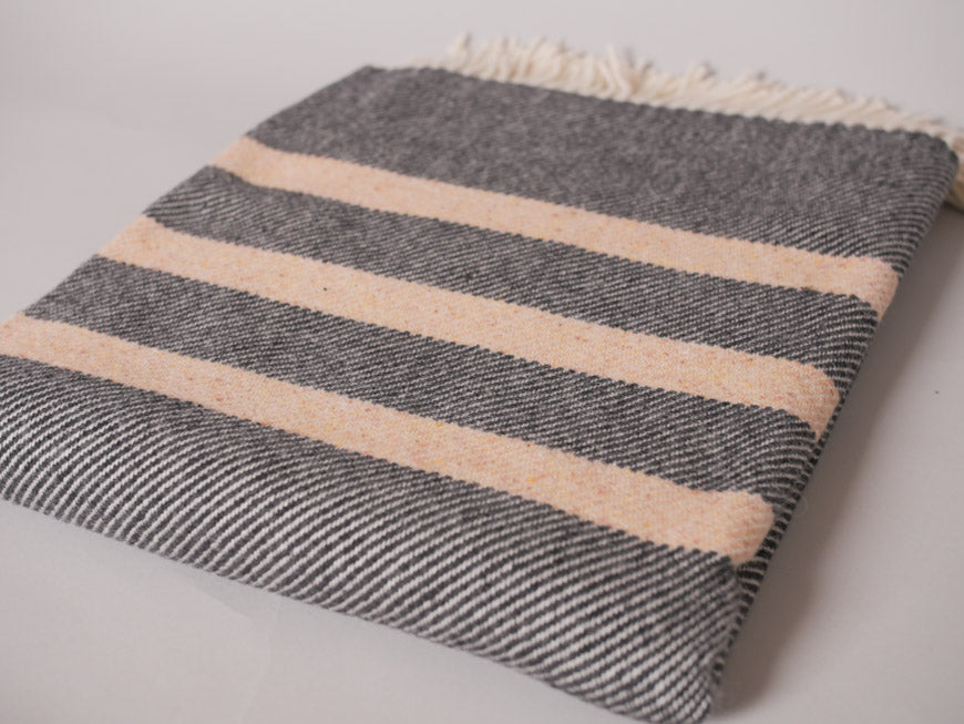 Couvertures Irlandaise, laine fine rayures avoine