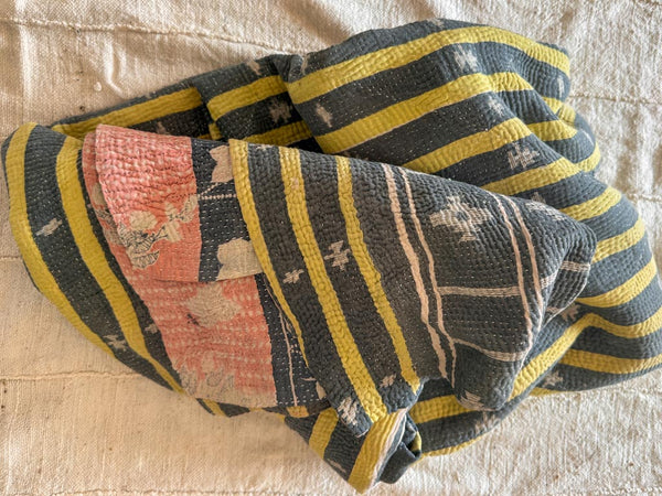 Couvre-lit Kantha Vintage en Coton Recyclé: Very Pastel