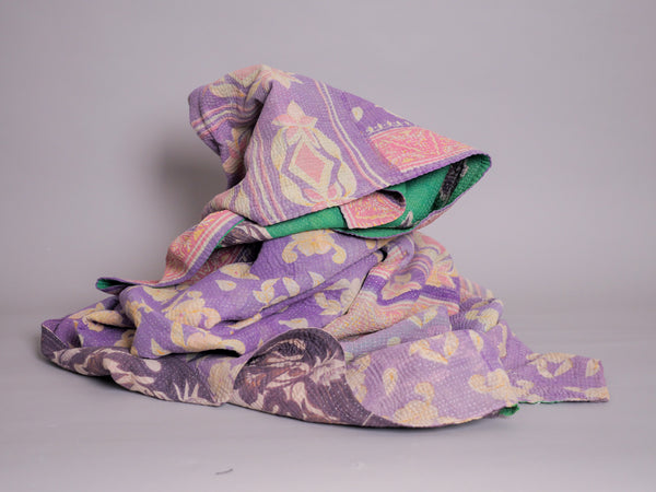 Couvre-lit Kantha Vintage en Coton Recyclé  No.106 "Midnights and Green"