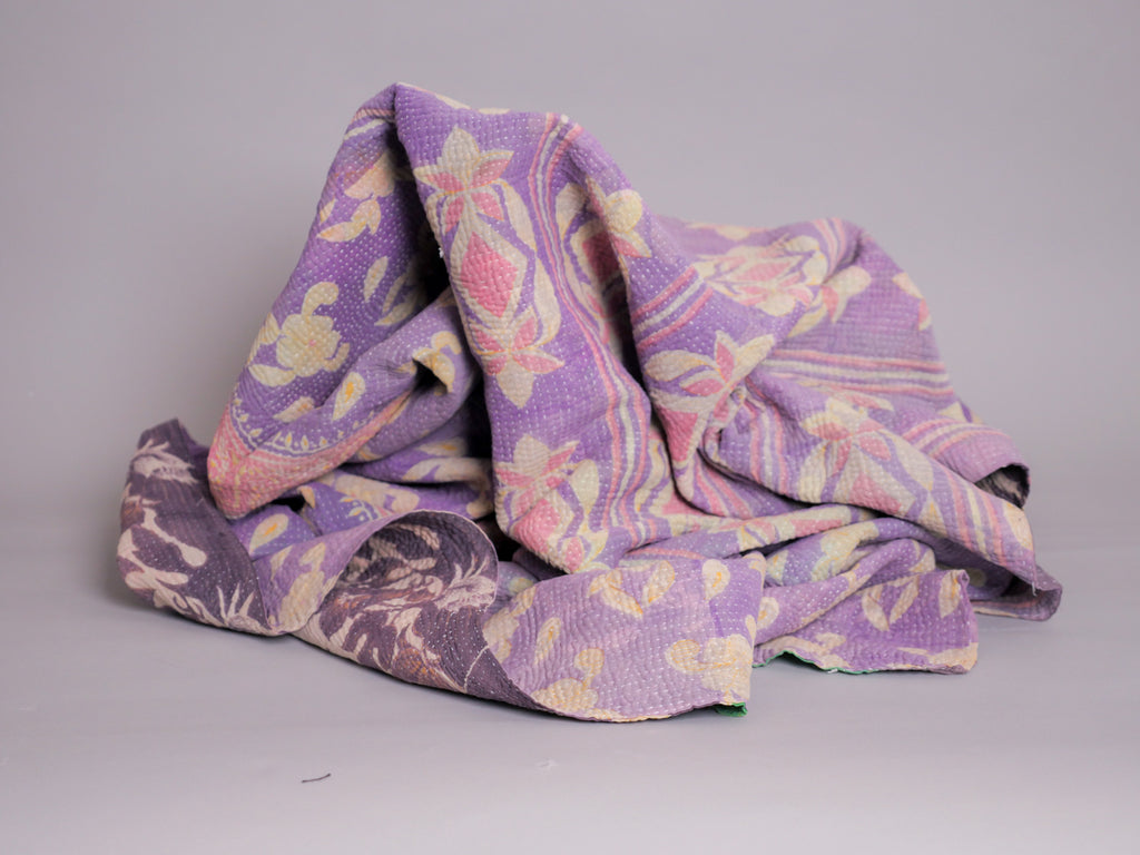 Couvre-lit Kantha Vintage en Coton Recyclé  No.106 "Midnights and Green"