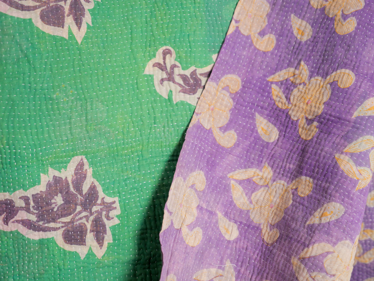 Couvre-lit Kantha Vintage en Coton Recyclé  No.106 "Midnights and Green"