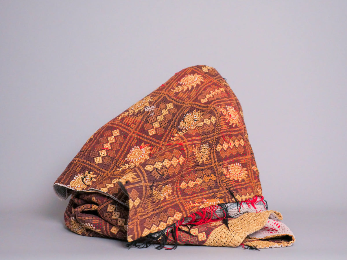 Couvre-lit Kantha Vintage en Coton Recyclé  No.123 "White Diamonds"