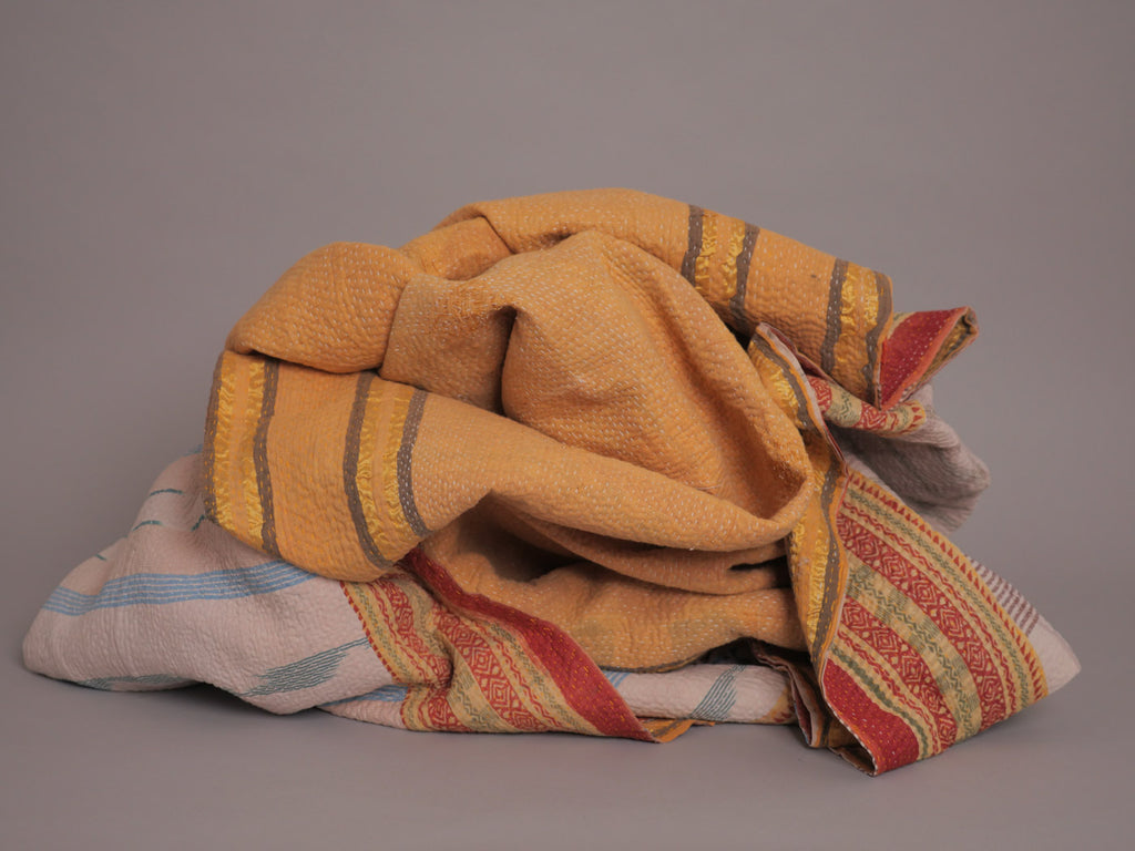 Vintage Kantha Couvre Lit Gris ecru