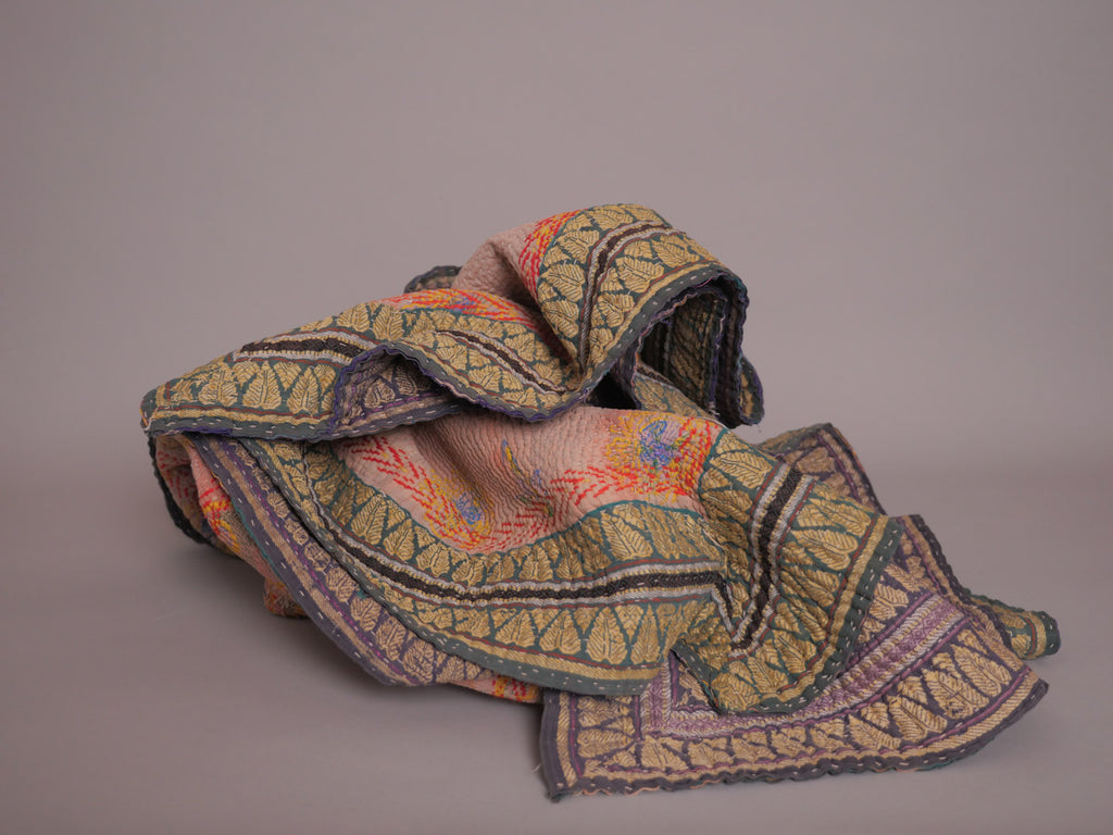 Couvre-lit Kantha Vintage en Coton Recyclé  No.117 "Suns"