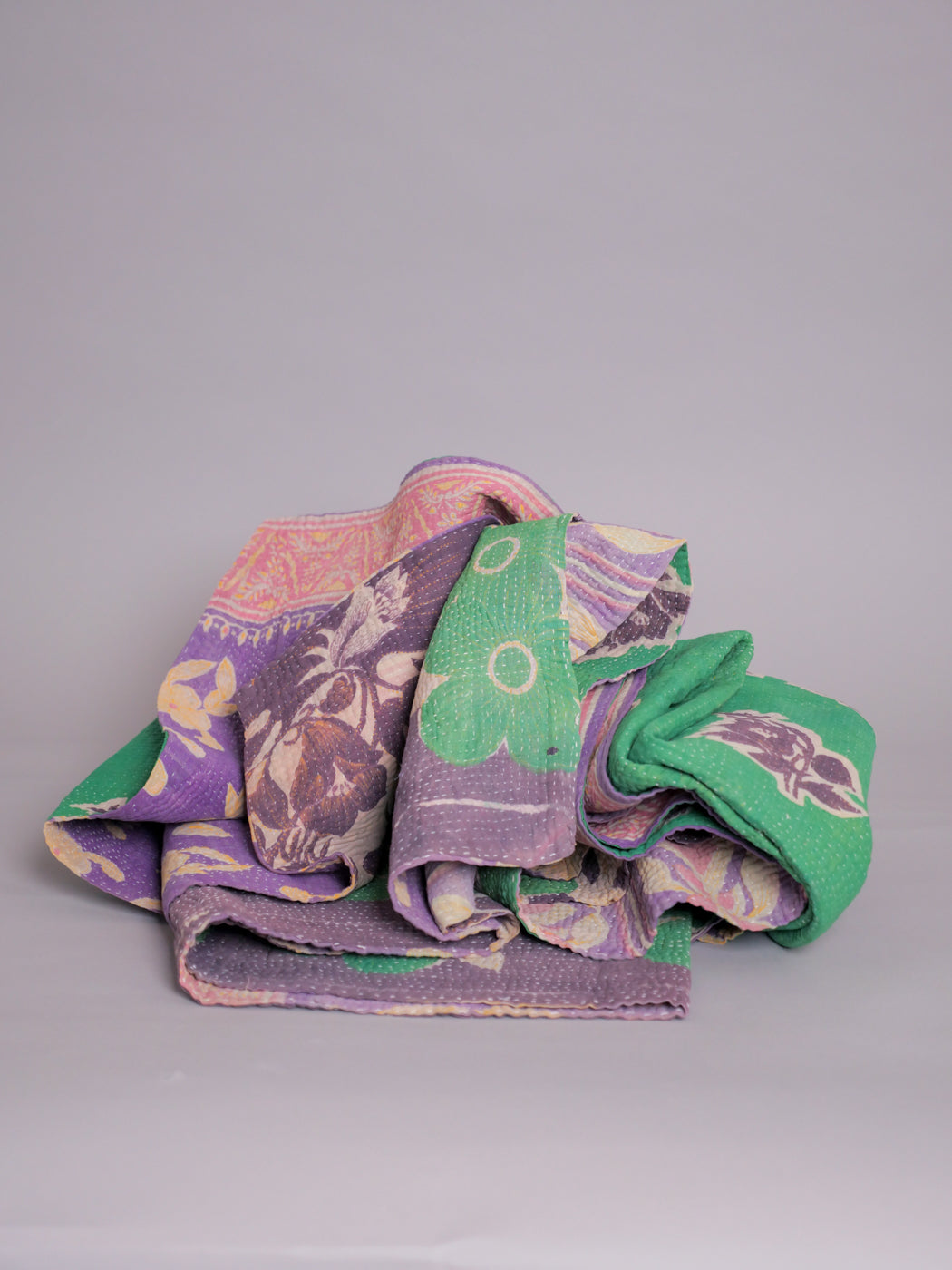 Couvre-lit Kantha Vintage en Coton Recyclé  No.106 "Midnights and Green"